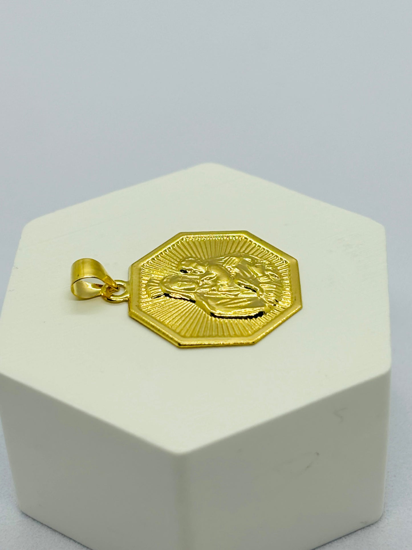 18K Gold Perpetual Help Pendant