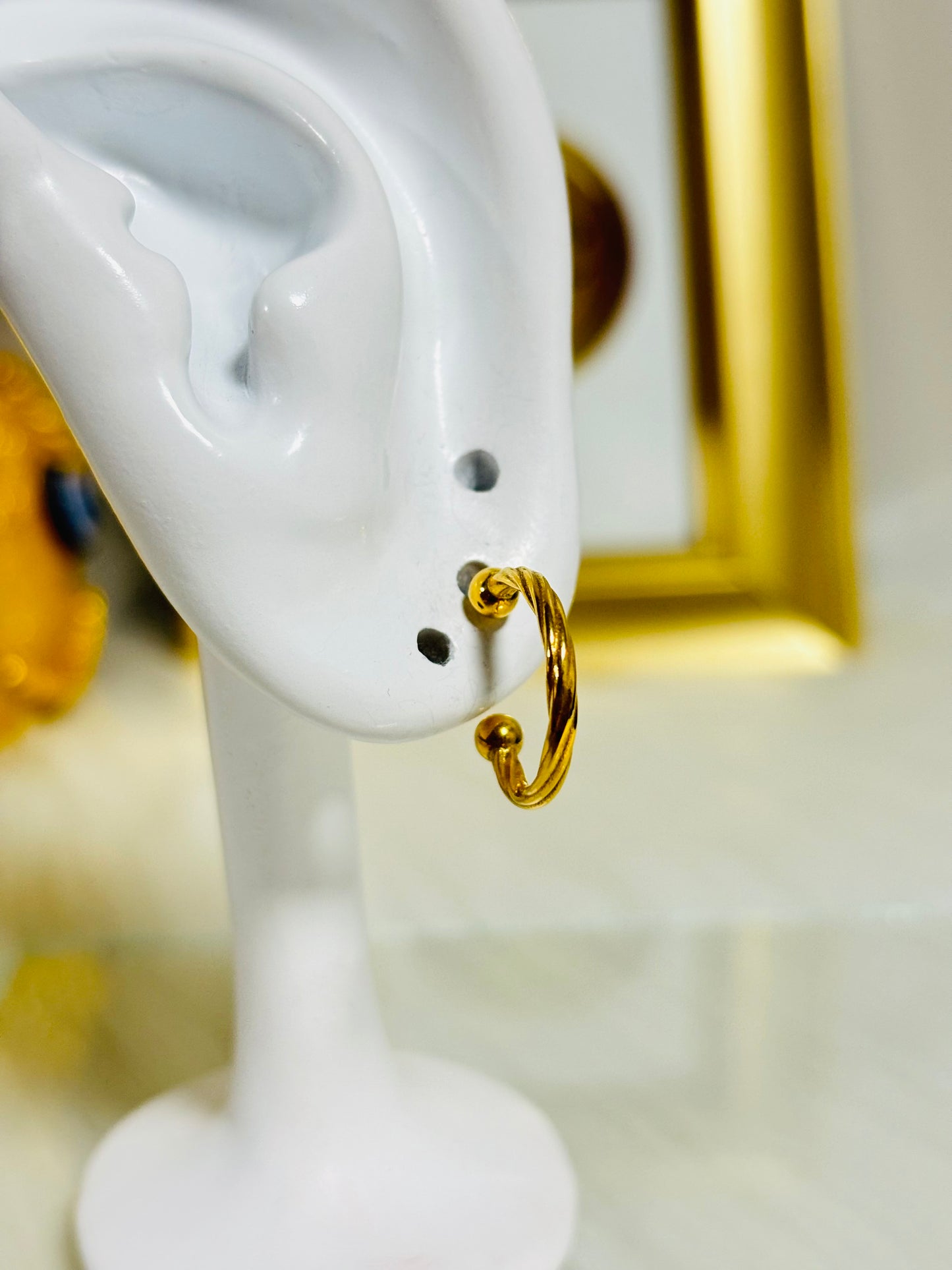 18K Gold Loop Stud Earrings