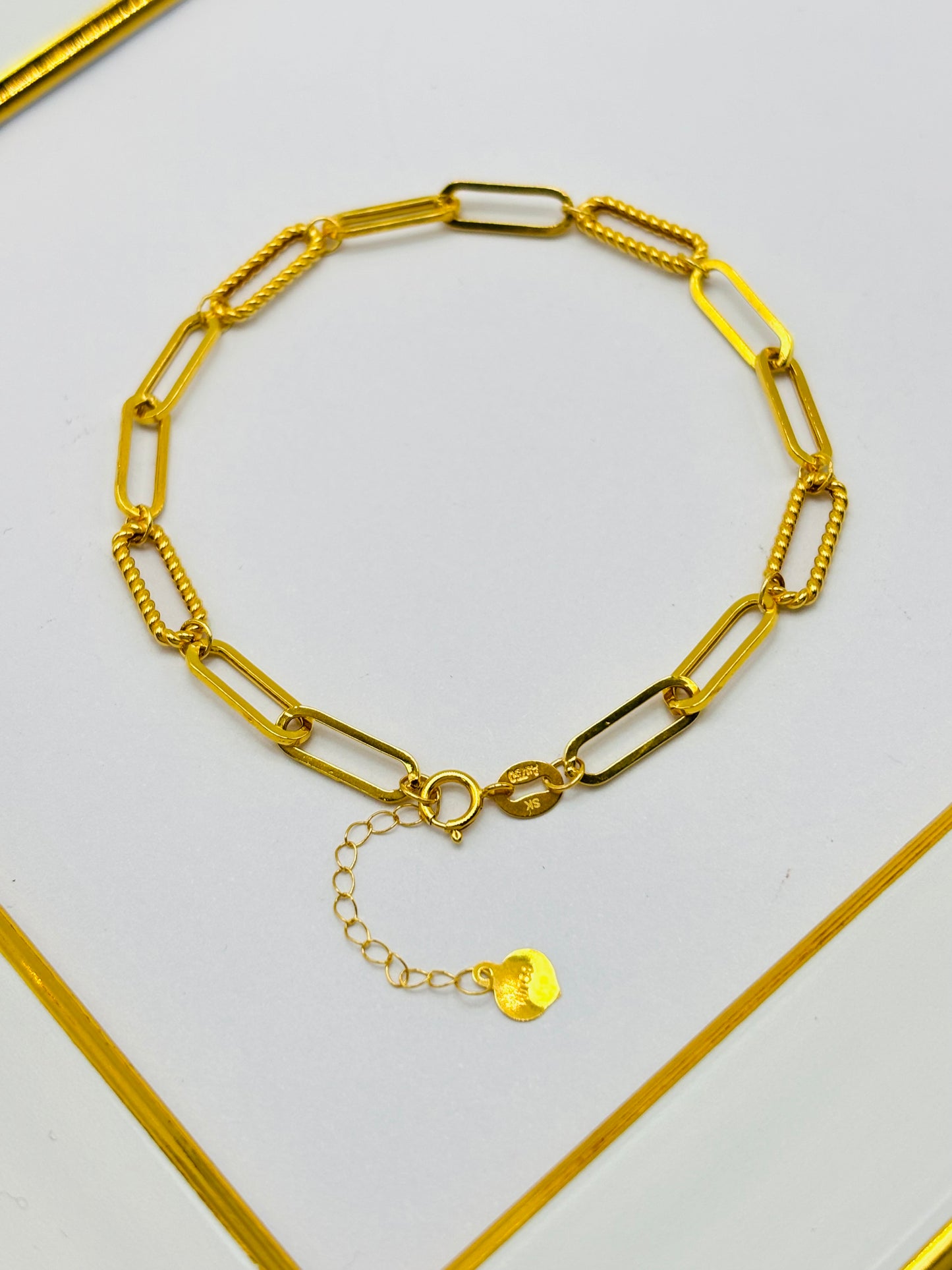 18K Gold Paperclip Bracelet