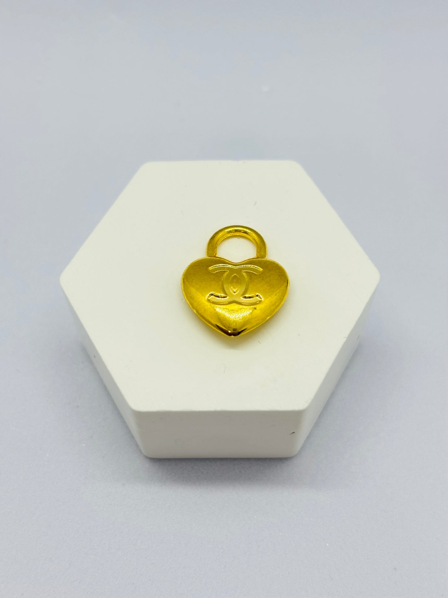 18k Gold Heart Pendant