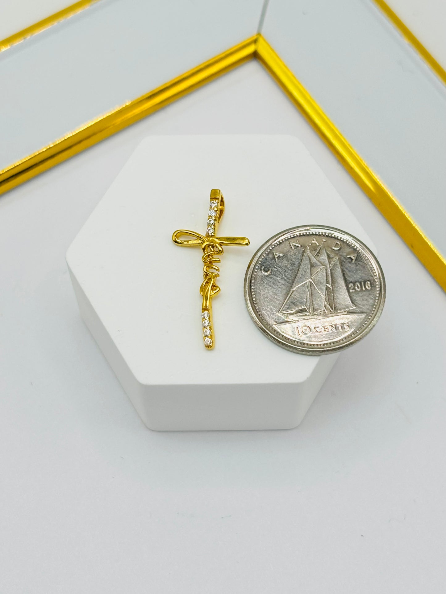 18K Gold Jesus Cross Pendant Stone