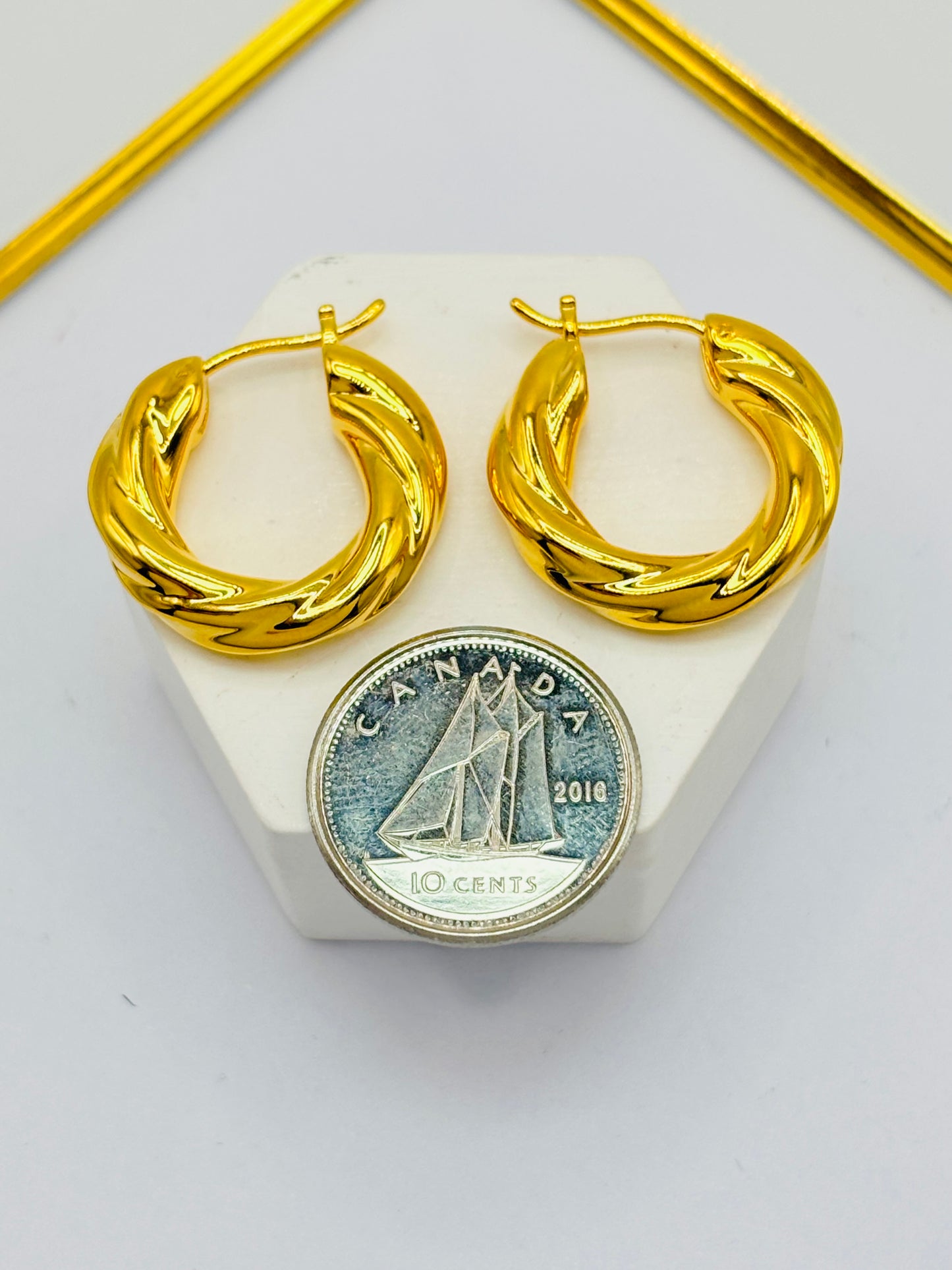 18K Gold Twisted Loop Earrings (Electroform)