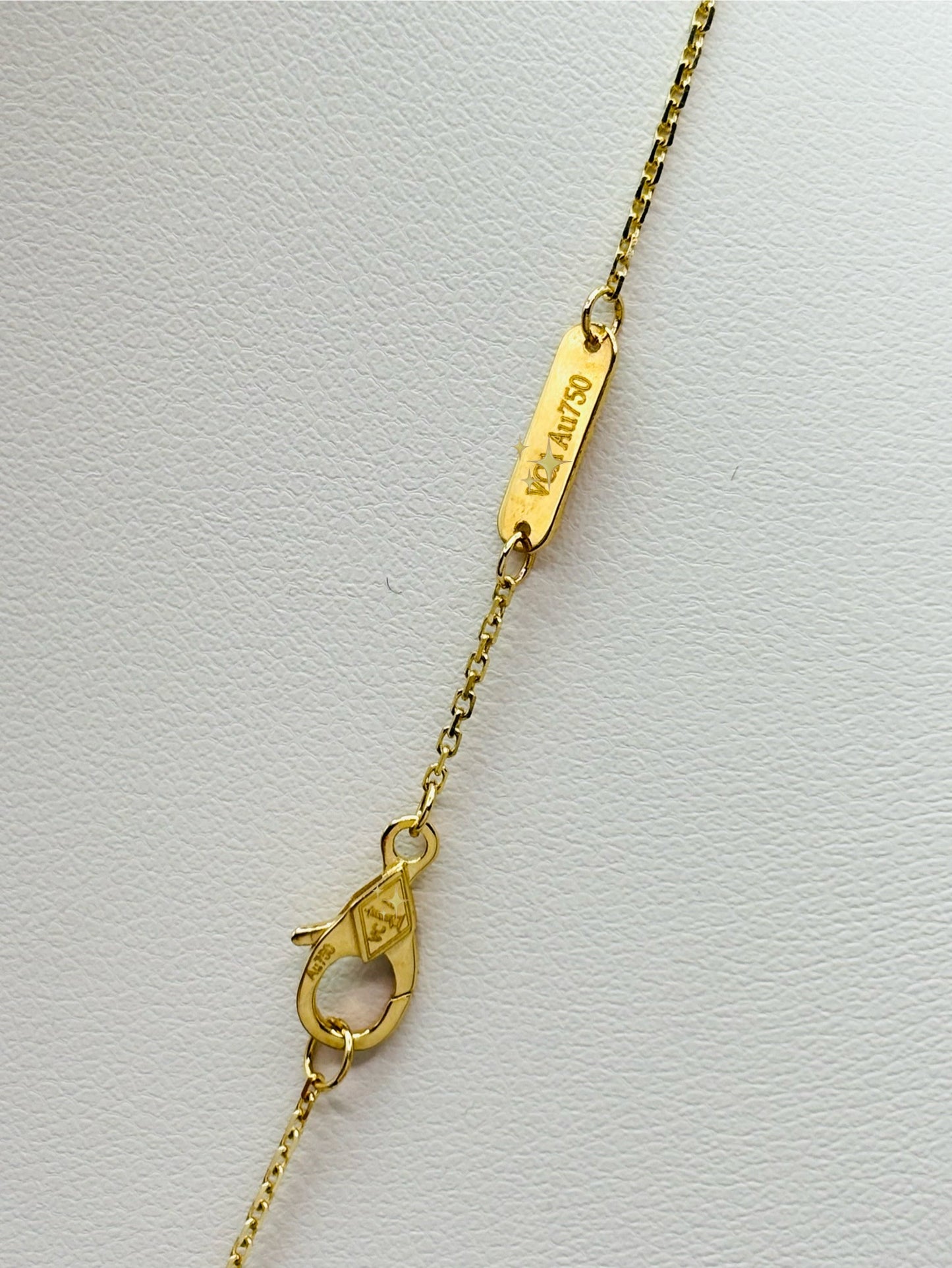 18K Gold 5 Clover Necklace