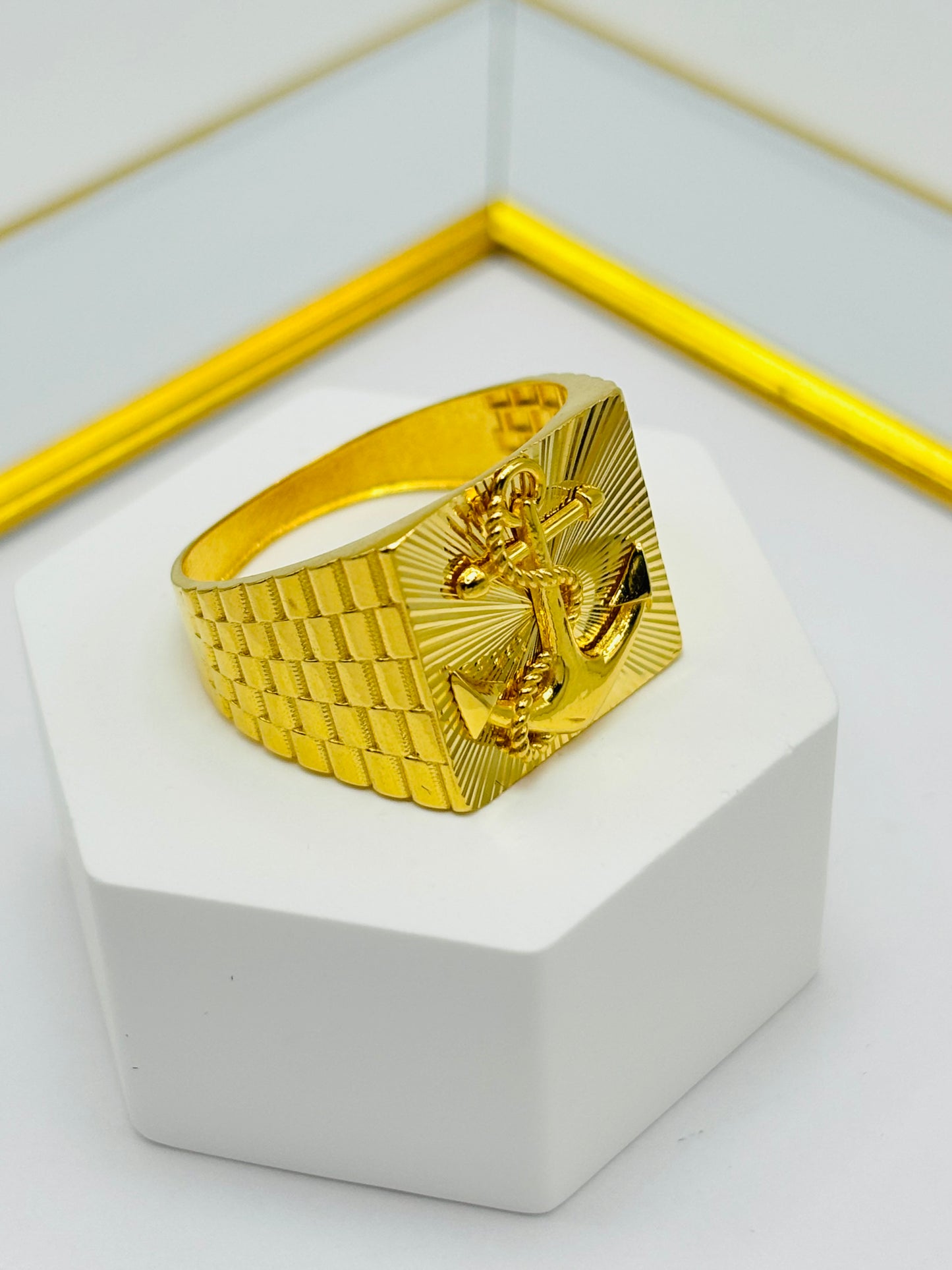 18K Gold Men's Anchor Ring