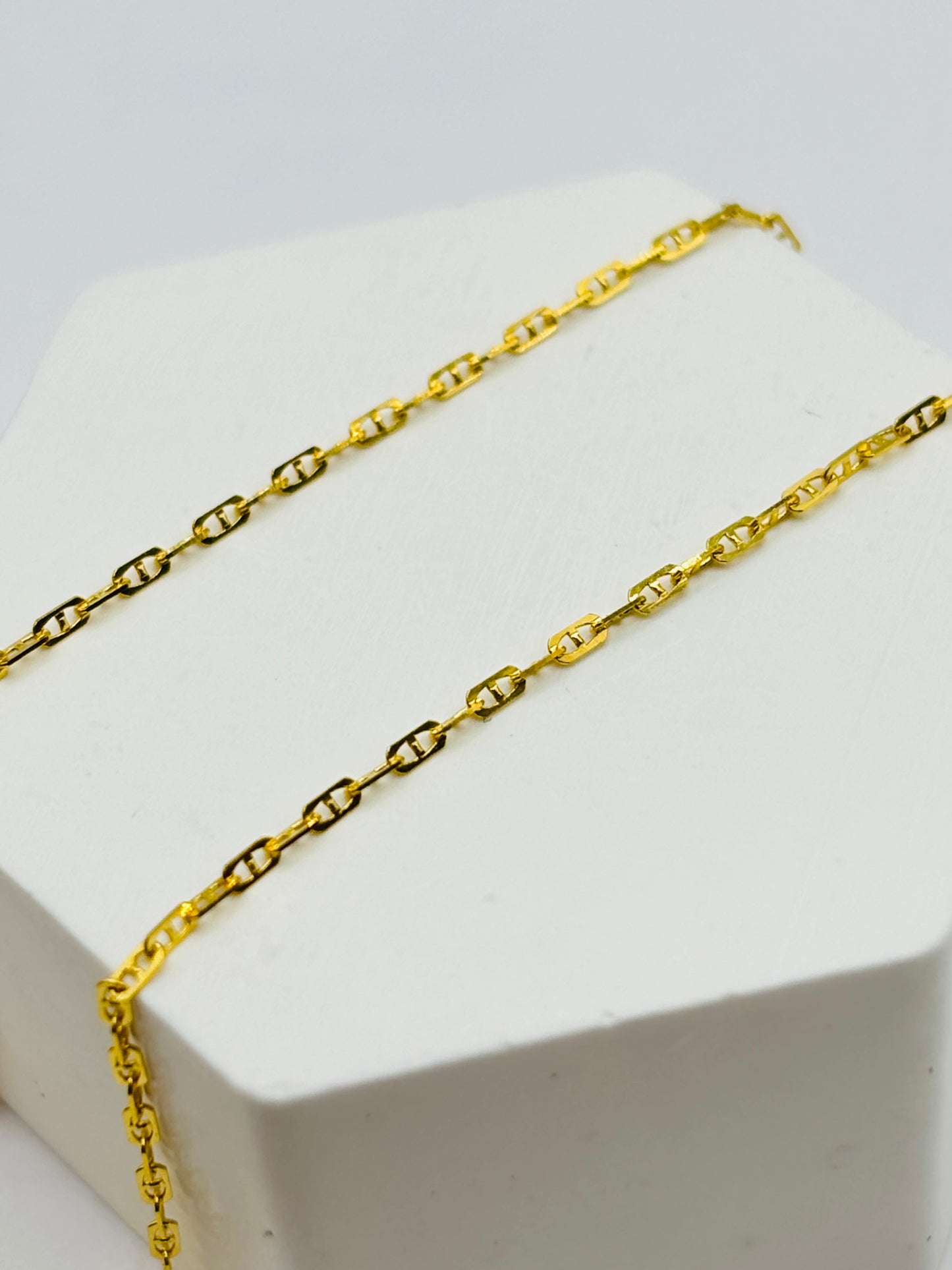 18K Gold G Chain