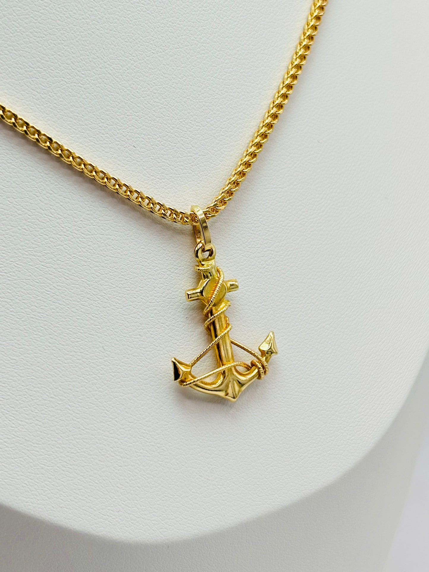 18K Gold Anchor Necklace
