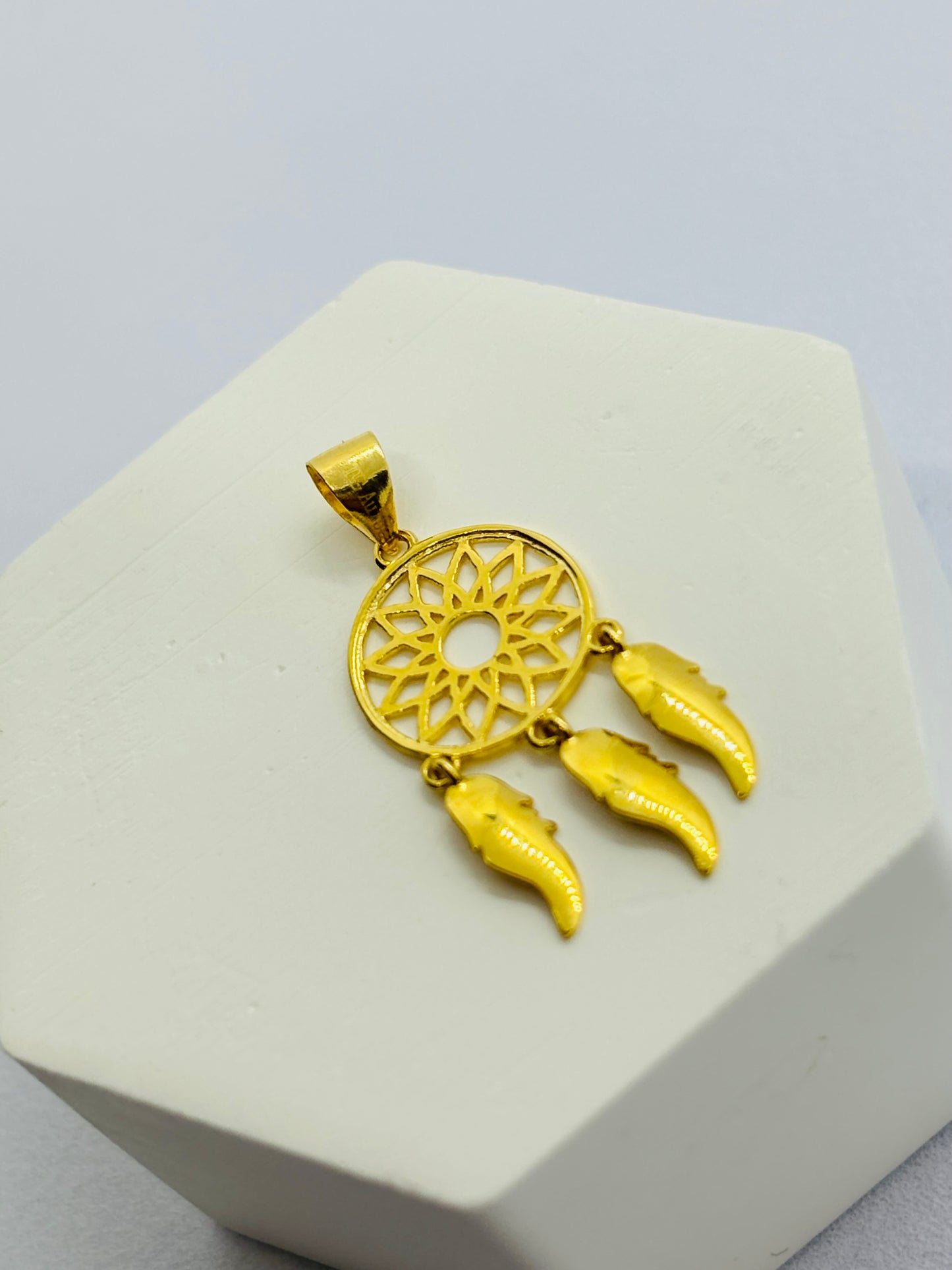 18k Gold Dream Cather Pendant