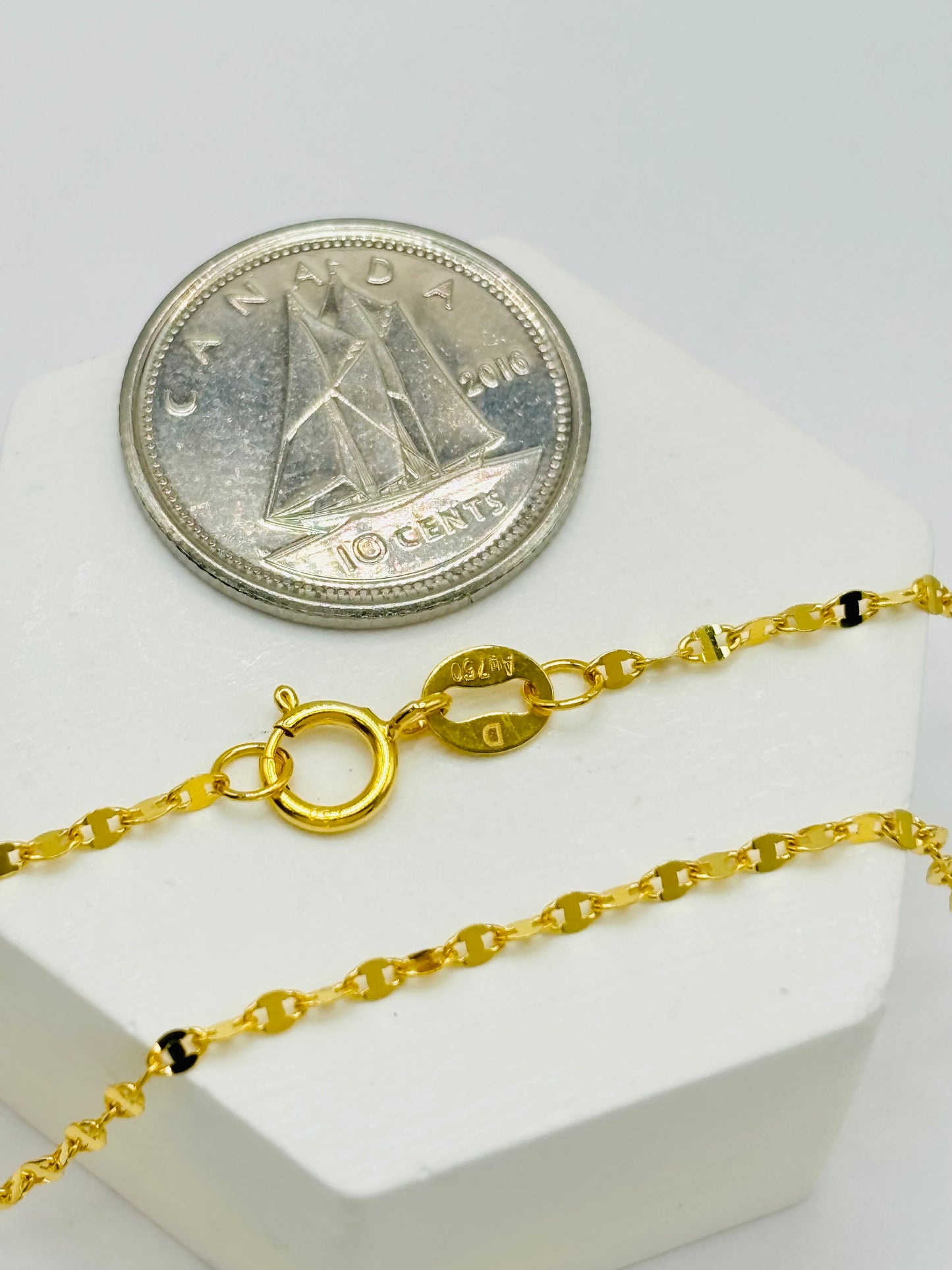 18K Gold Dancing Chain