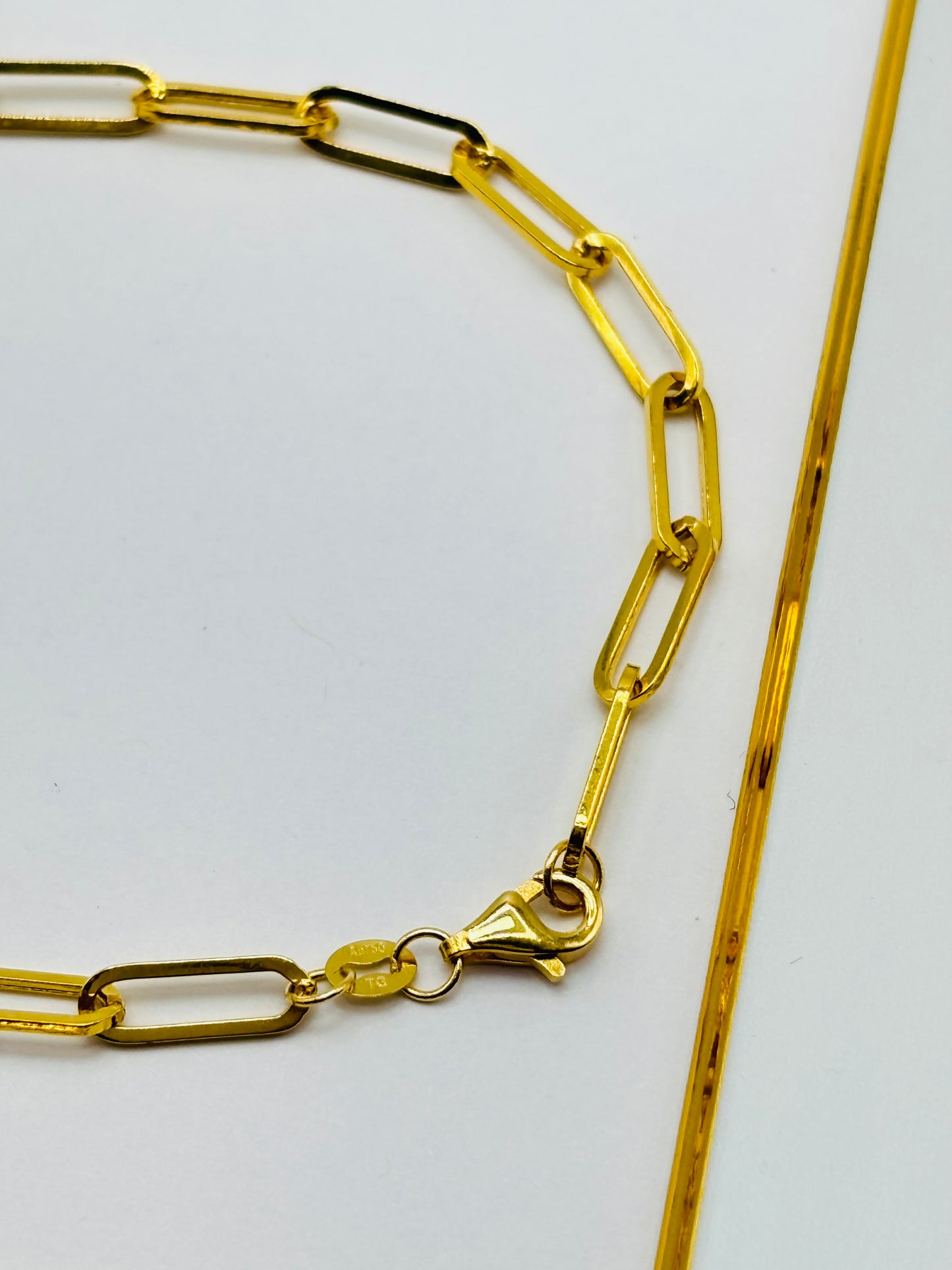 18K Gold Paperclip with Heart Bracelet