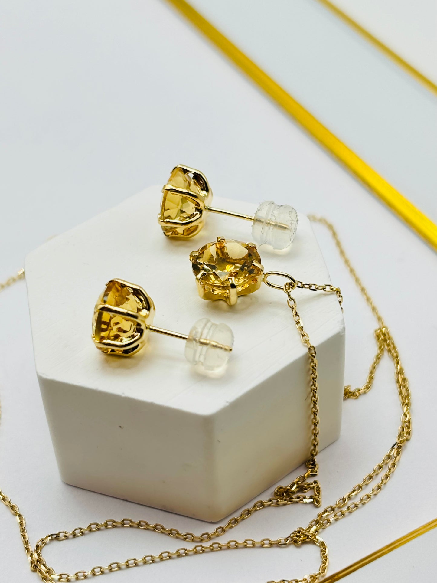 18K Gold Necklace with Natural Citrine Pendant and Earrings Set