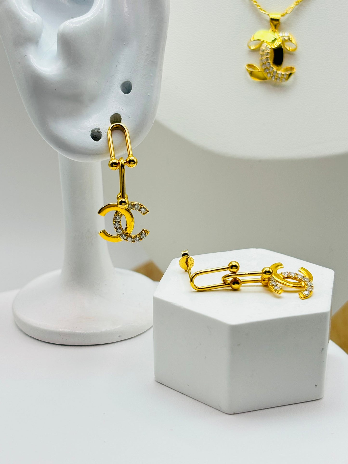 18K Gold Figaro Chain with Pendant and Earrings Set