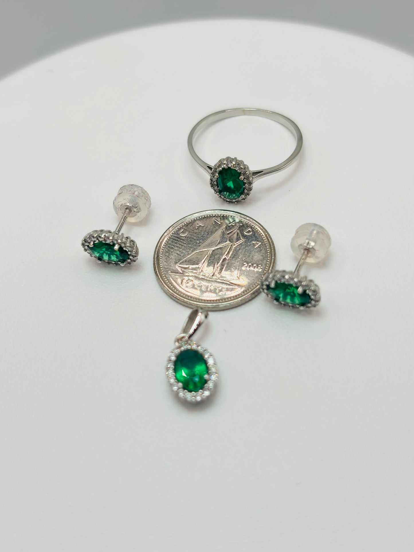 K18 Japan Earrings, Ring, and Pendant Zircon Green Stone Set