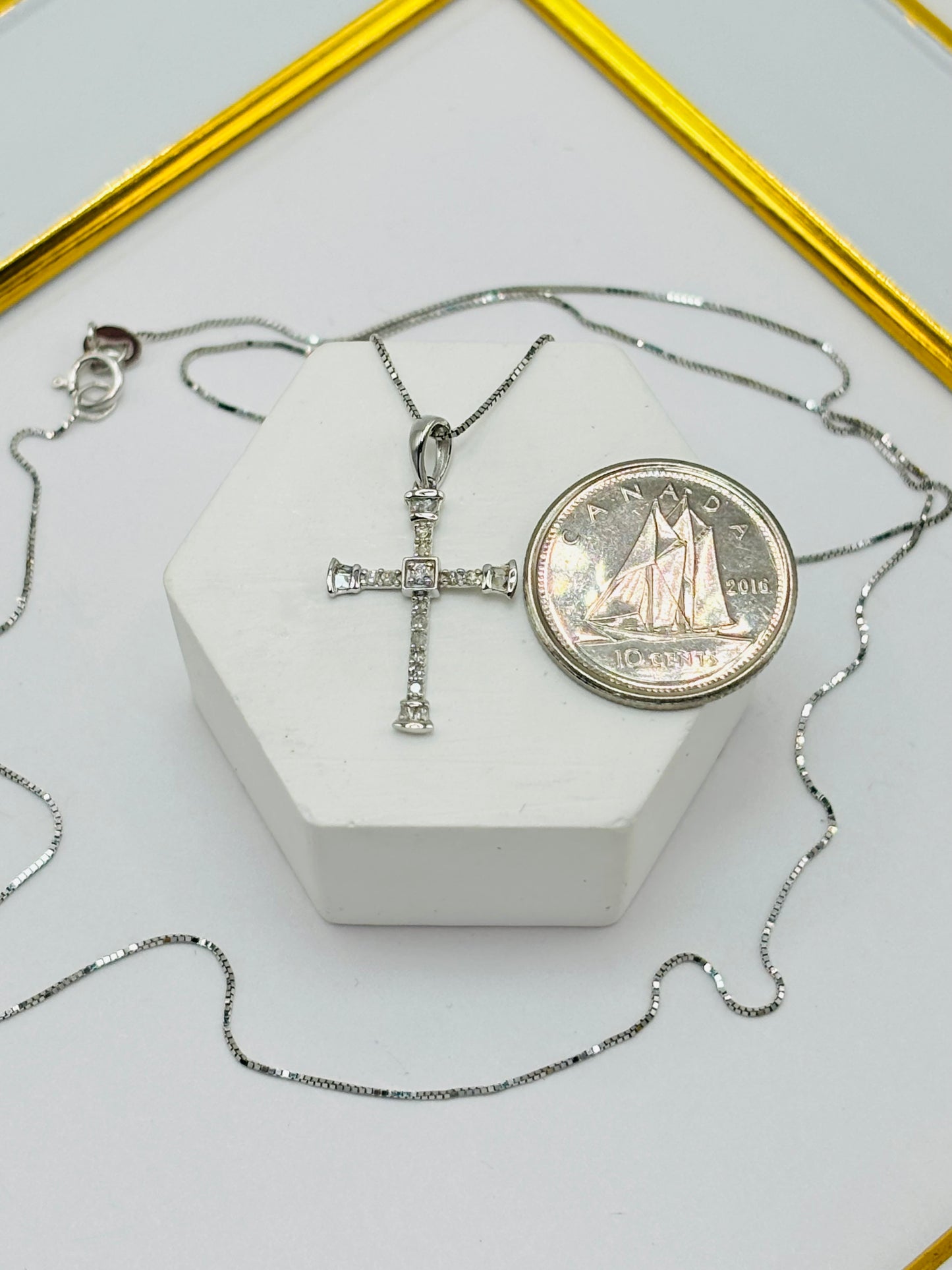 18K White Gold Cross Natural Diamond Necklace
