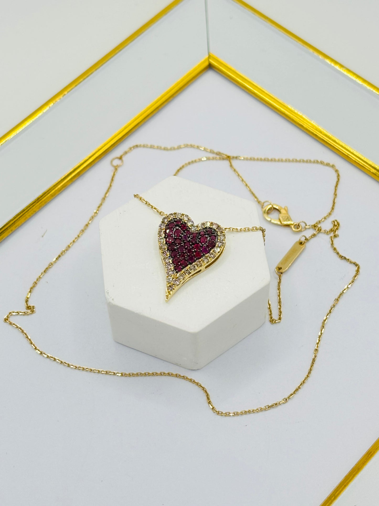 K18 Japan Gold Natural Diamond 0.40ct and Ruby 0.60ct Necklace