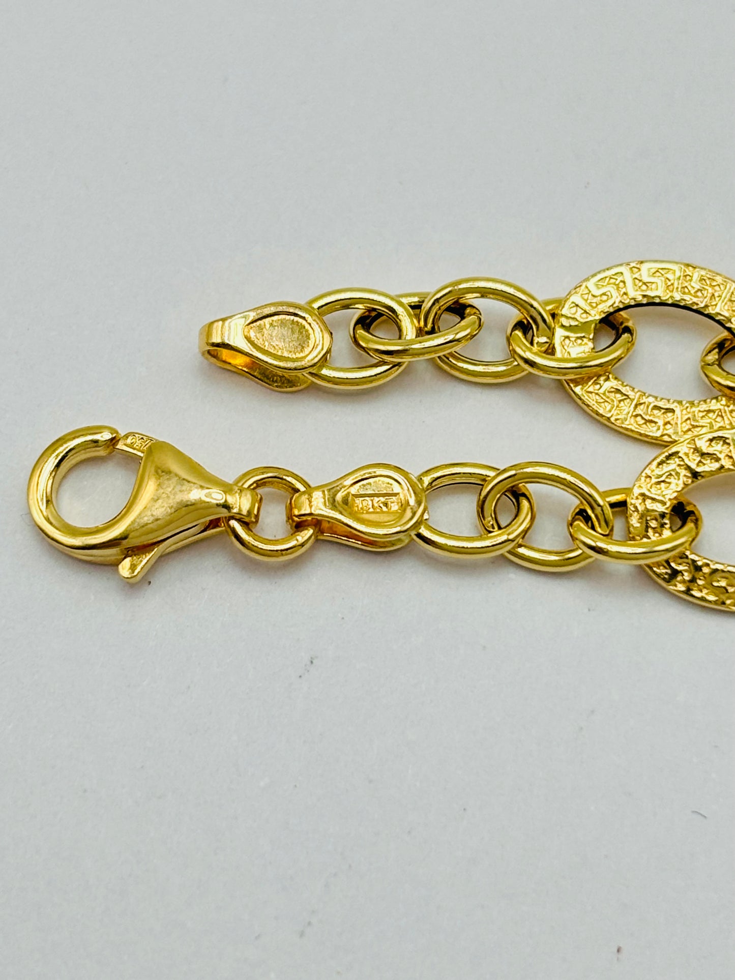 18K Gold F Bracelet 7.5 mm width