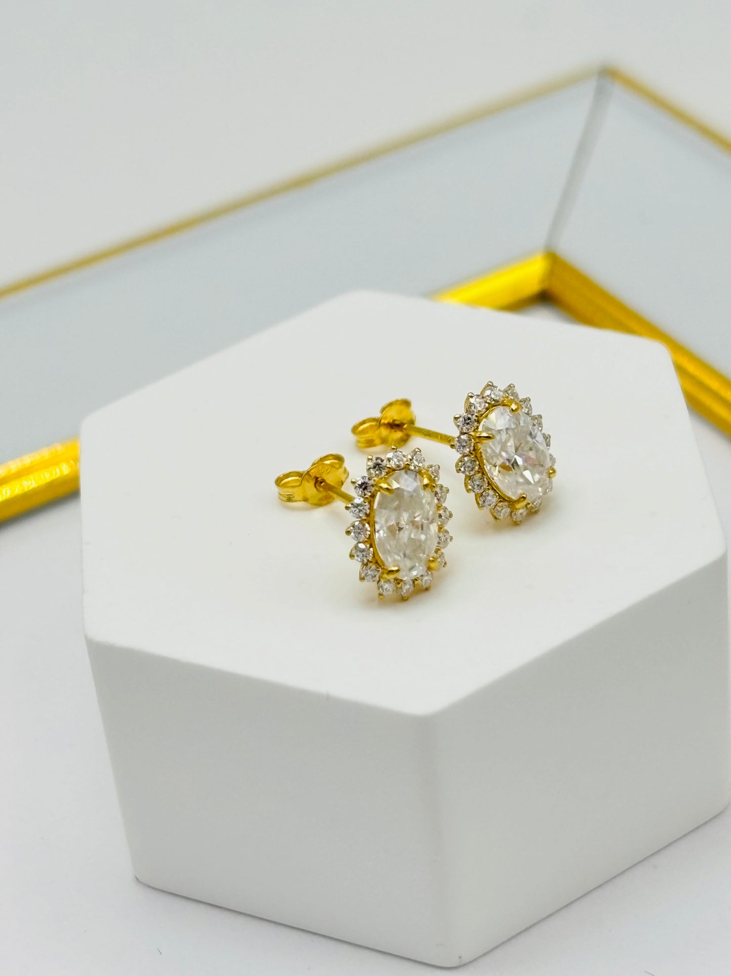 18K Gold Oval Moissanite Diamond Earrings