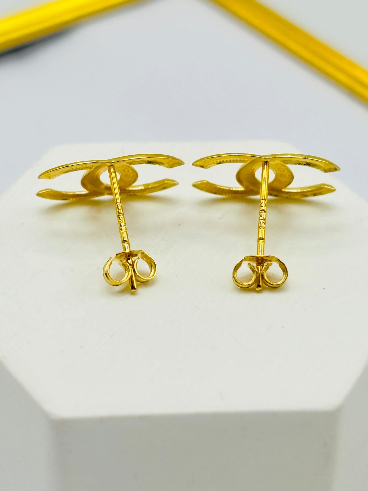 18K Gold Earrings