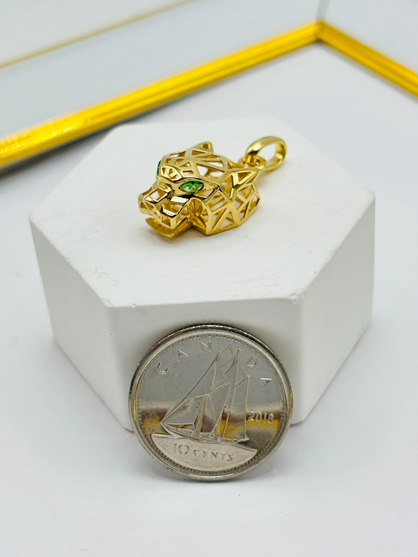 K18 Japan Gold Panther Pendant