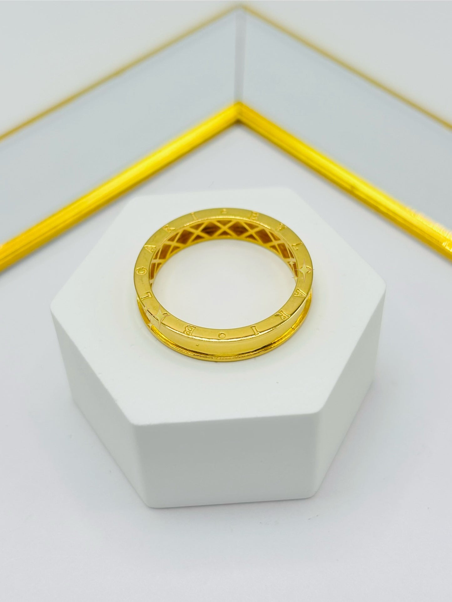 18K Gold B. Plain Ring