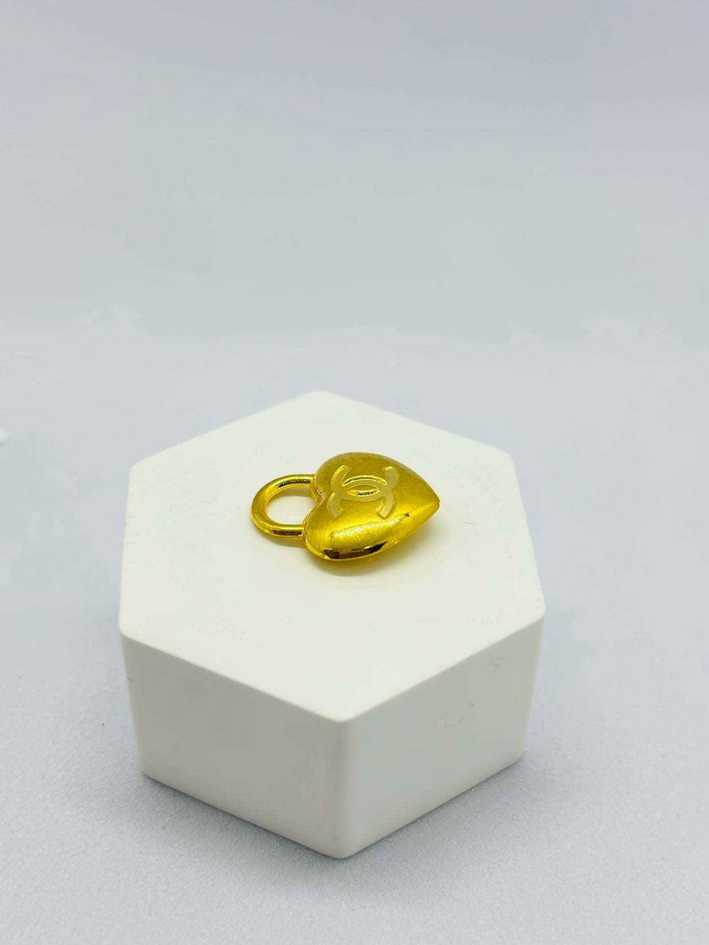18k Gold Heart Pendant