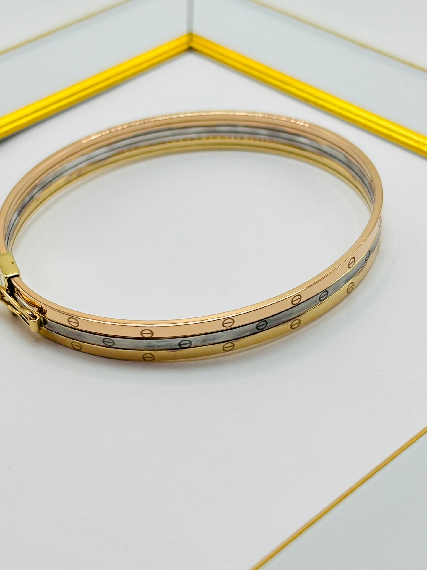 K18 Japan Gold Tri-color Clip Bangle (Please Read the Description)