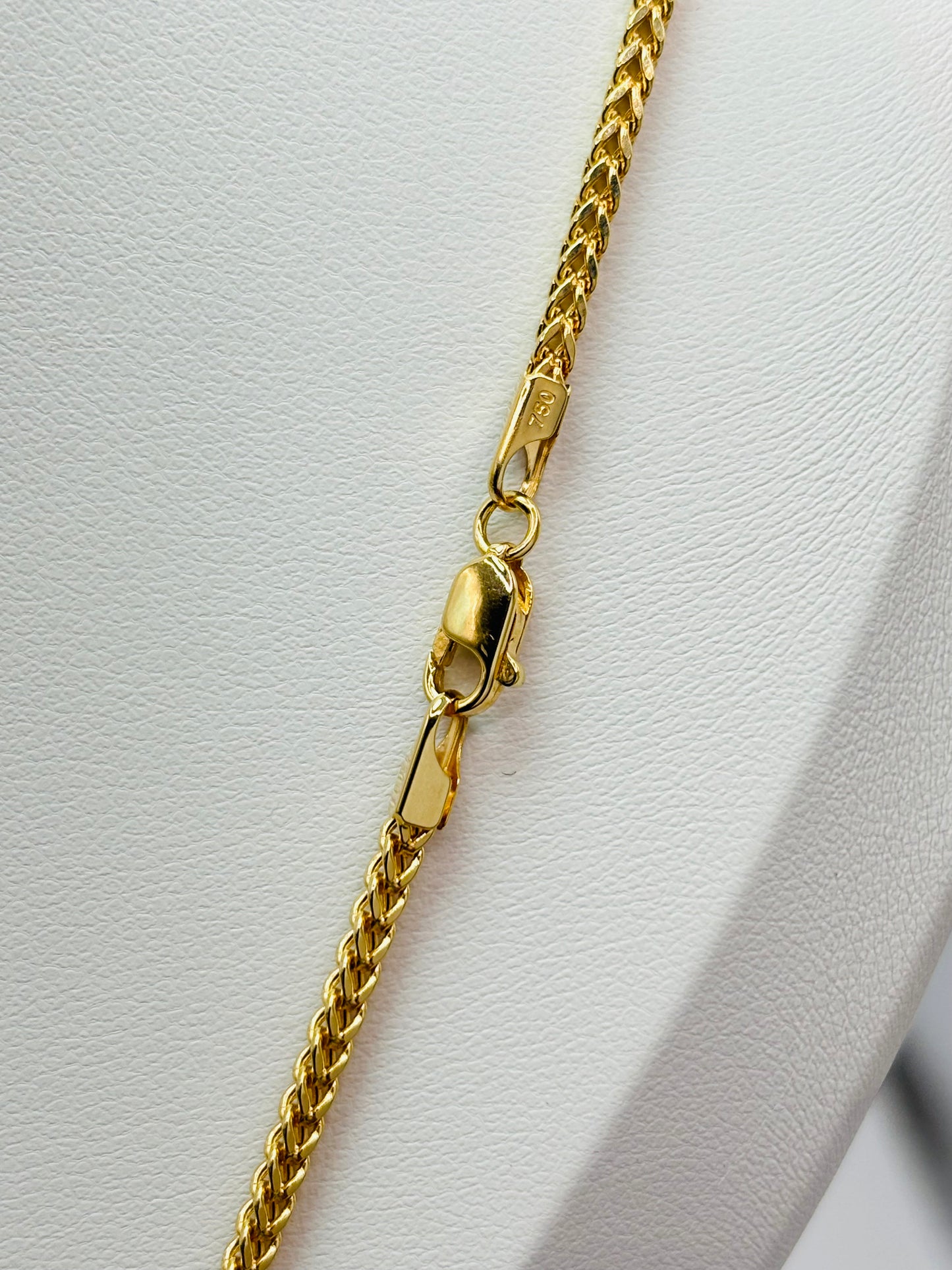 18K Gold Anchor Necklace