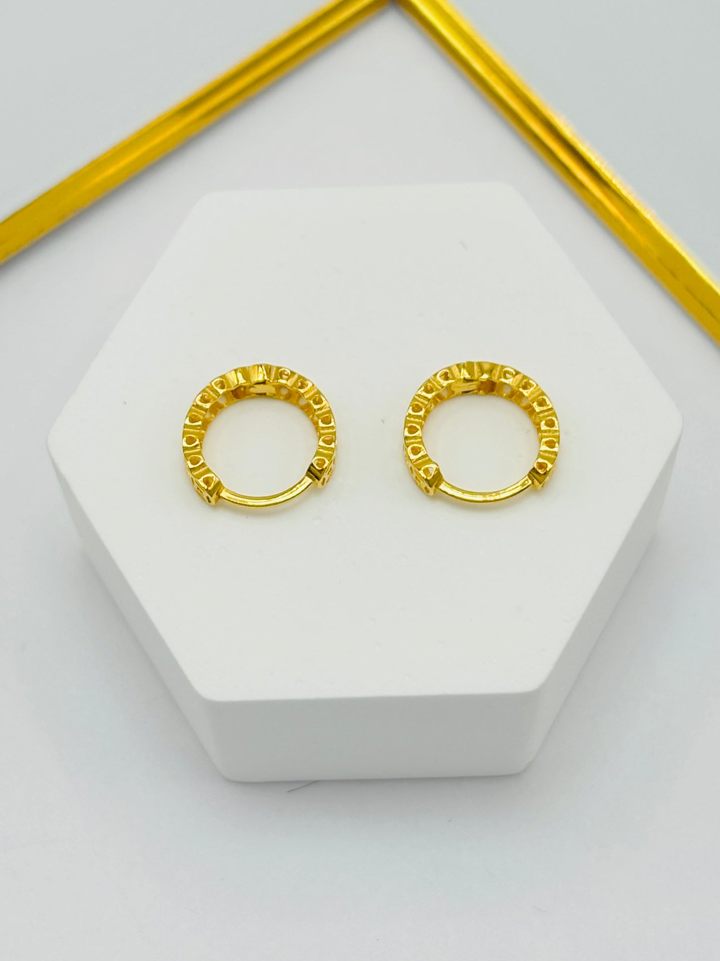 18K Gold Money Cather Huggies/Kids Loop Earrings