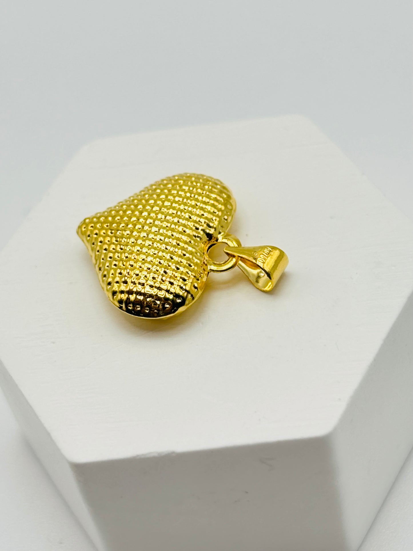 18K Gold Heart Pendant