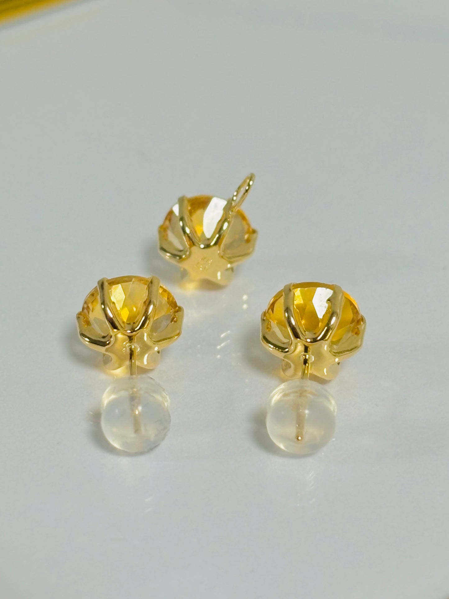 K18 Japan Gold Natural Citrine Earrings and Pendant Set