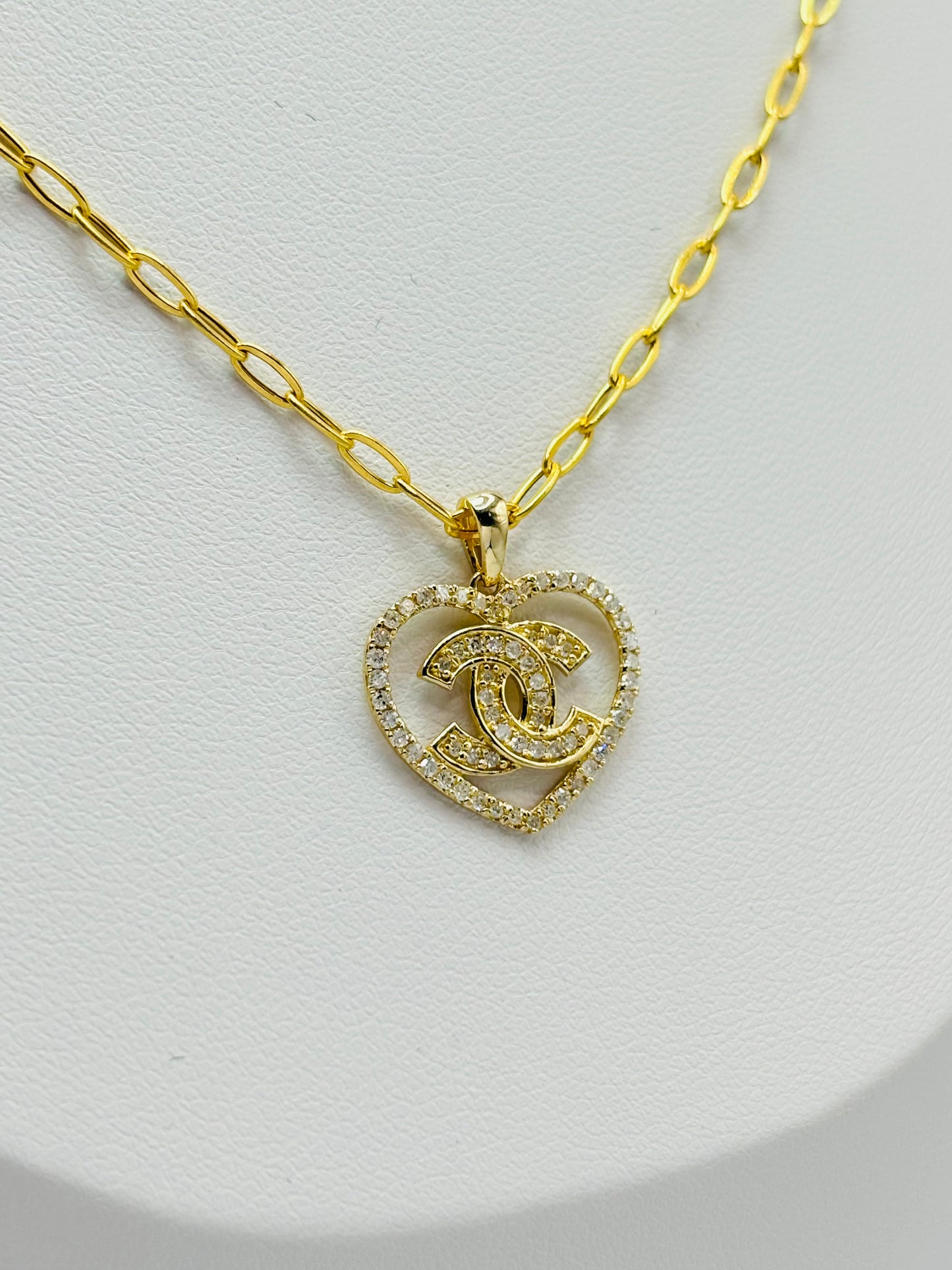 18K Gold Heart Natural Diamond Necklace