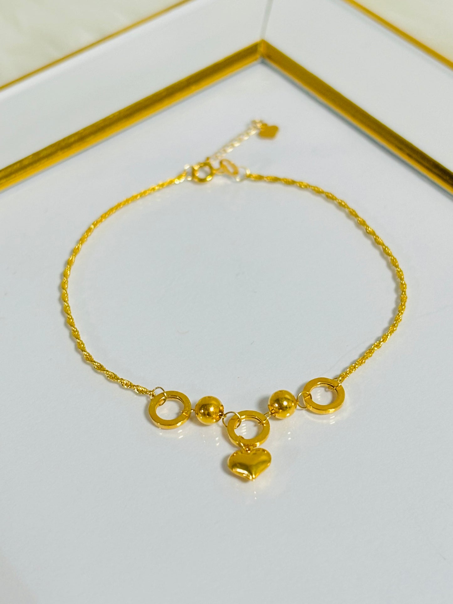 18K Gold Rope with Heart Charm Bracelet