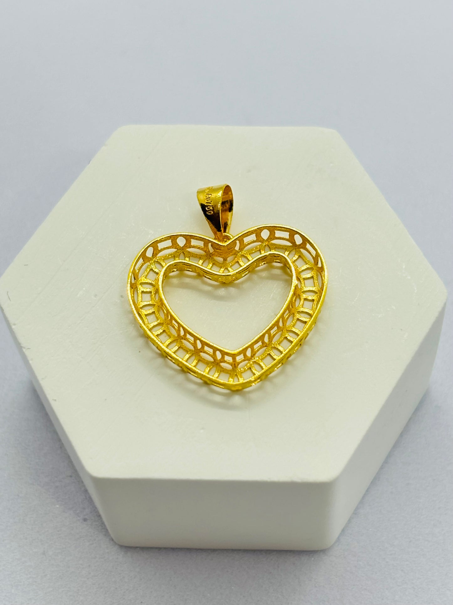18K Gold Heart Money Catcher Pendant