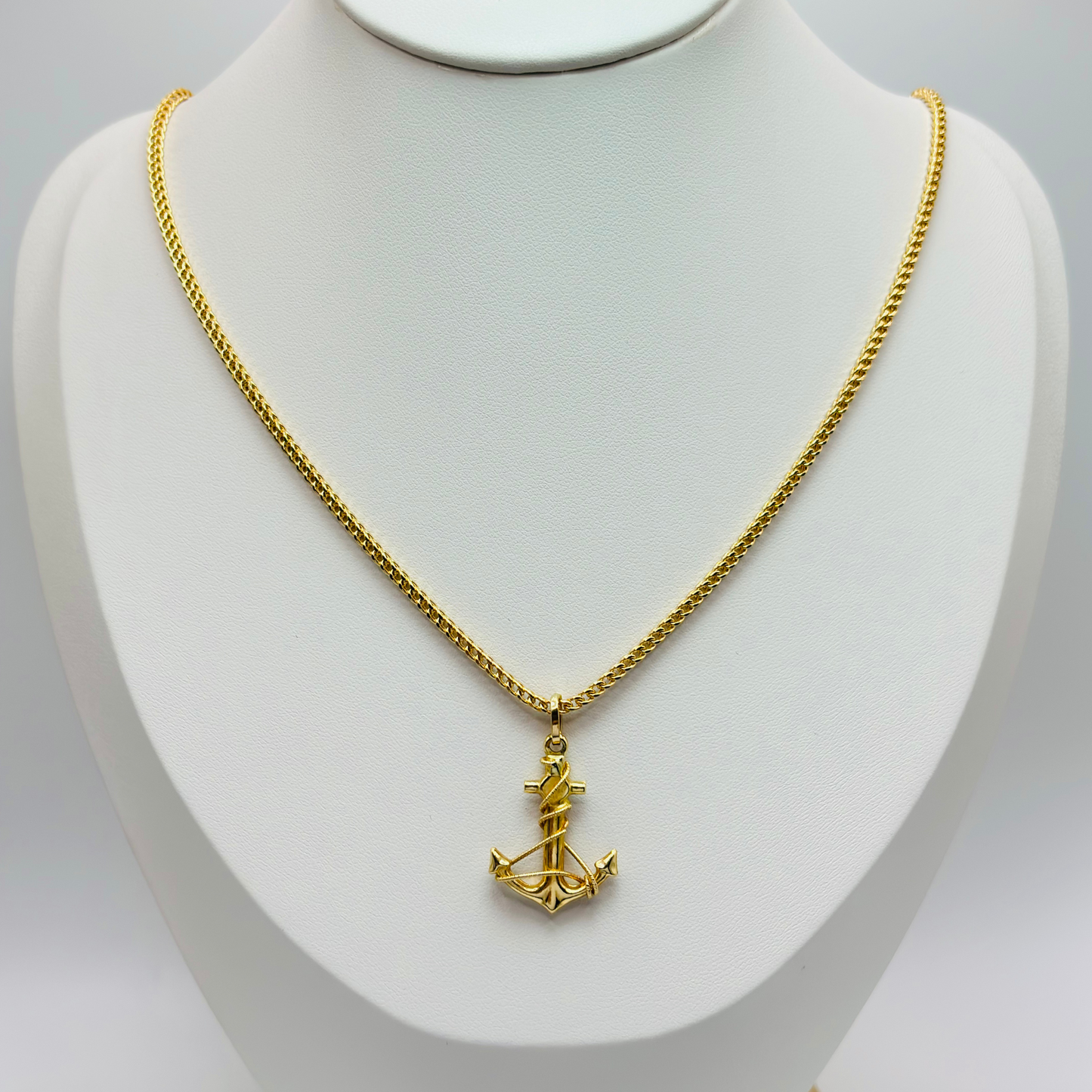 18K Gold Anchor Necklace