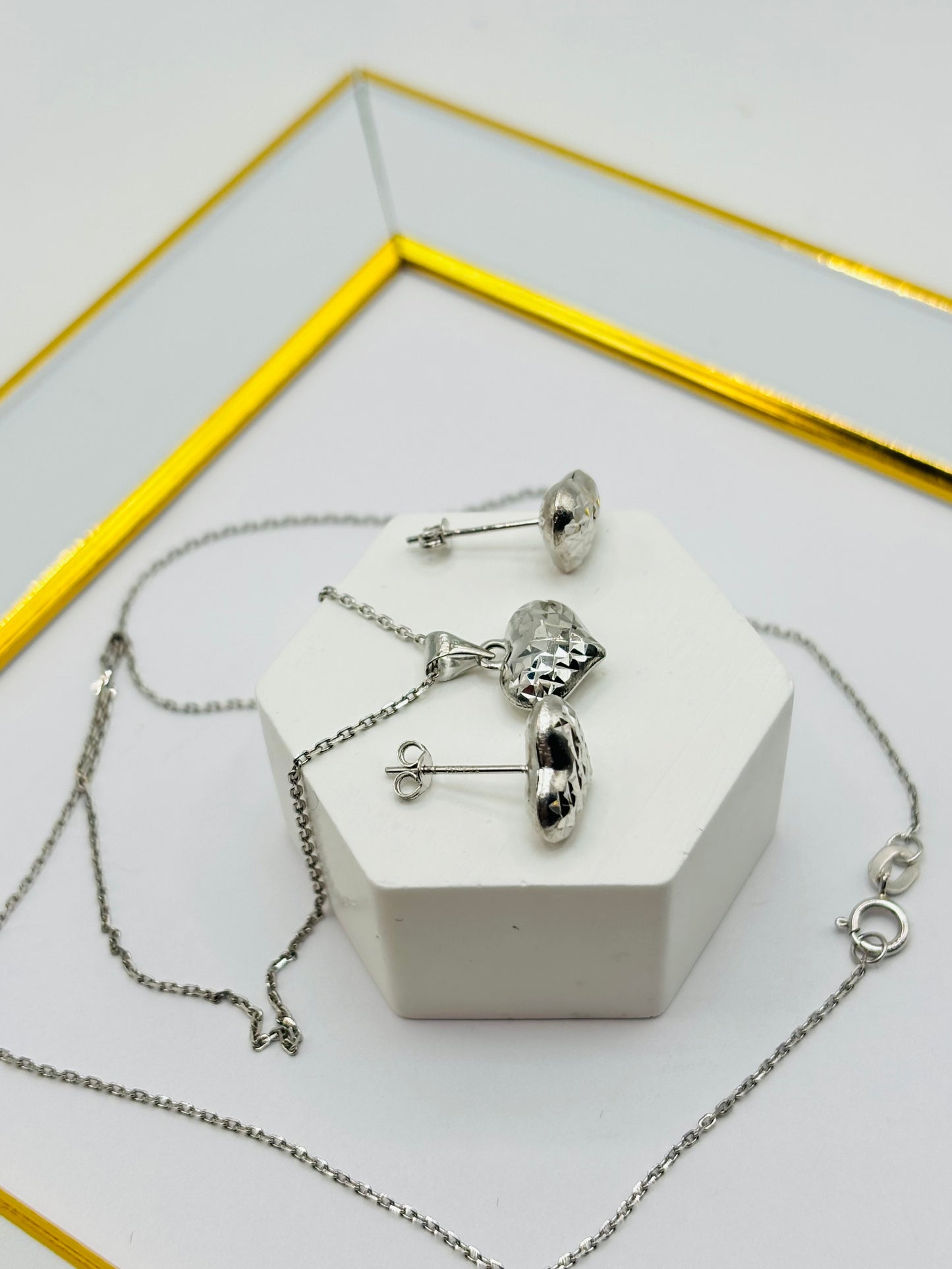 18K White Gold Necklace and Earrings Heart Set