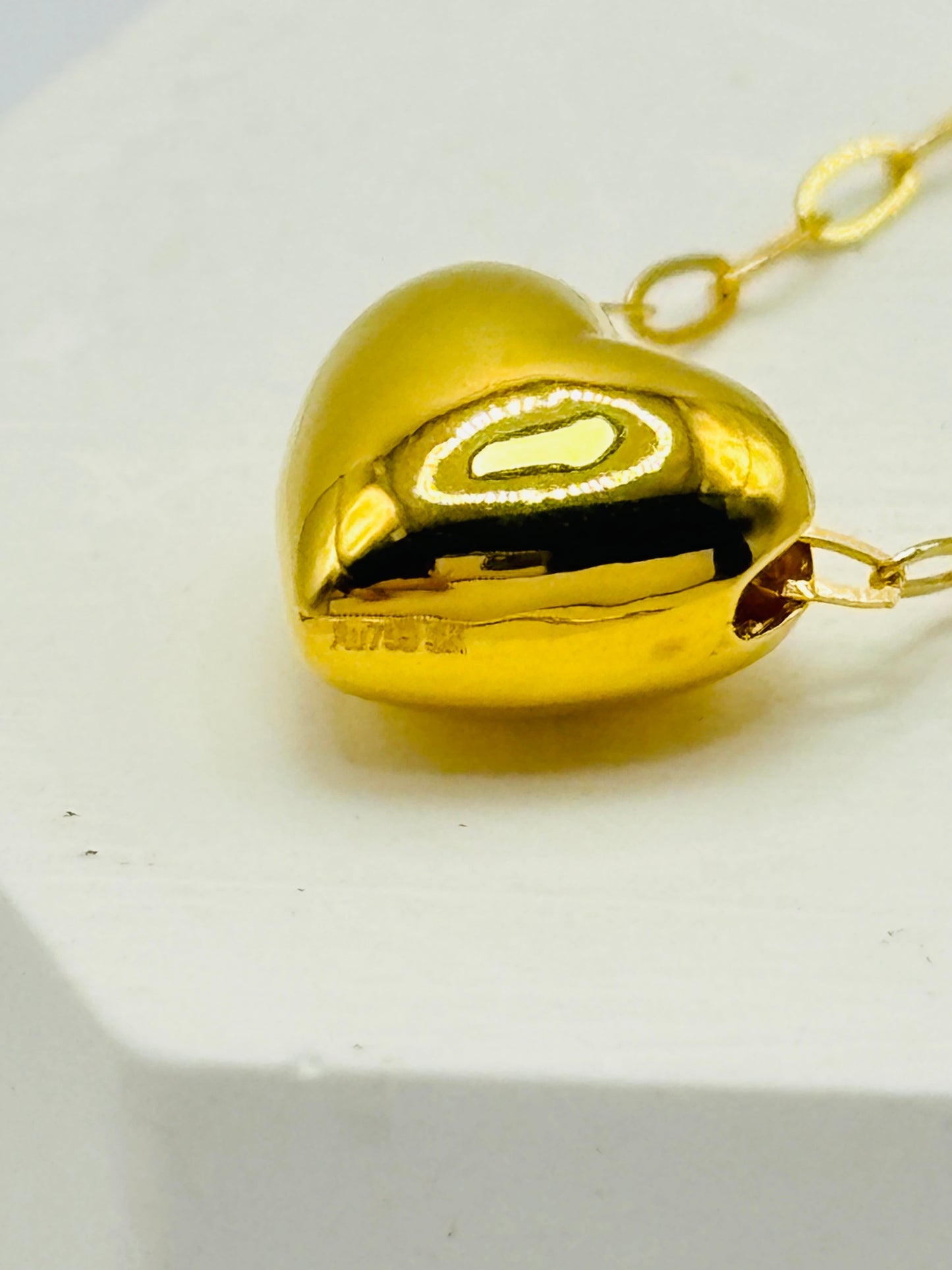 18K Gold Small Link Paperclip Heart Necklace
