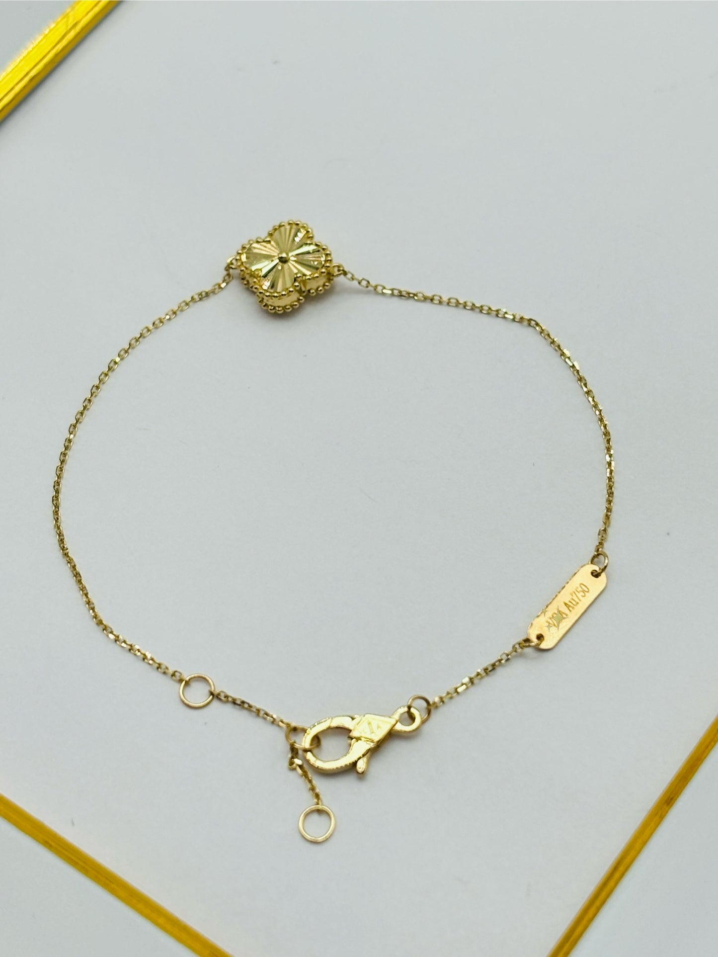 18K Gold Clover Bracelet
