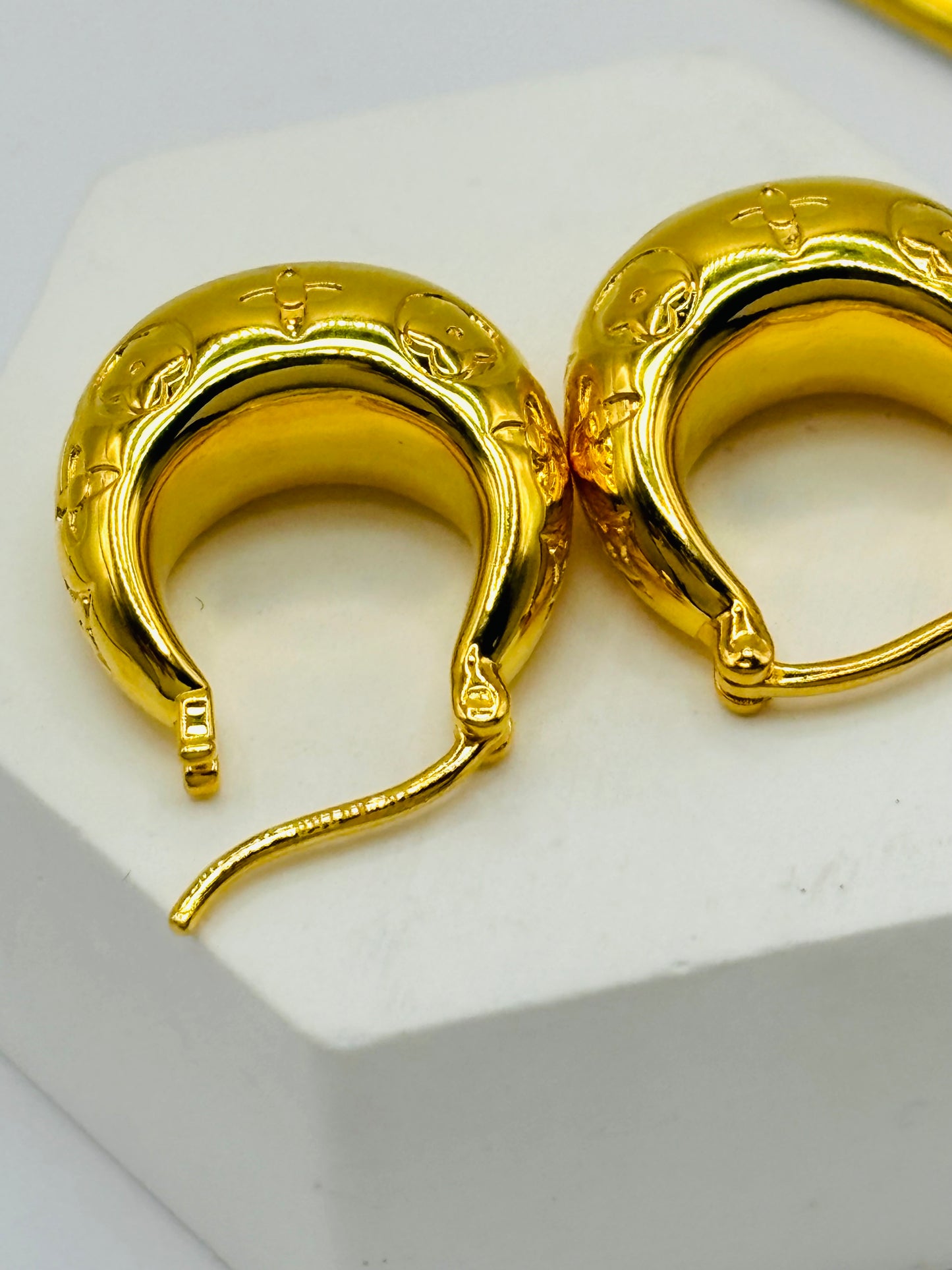 18K Gold Pattern Loop Earrings (Electroform)