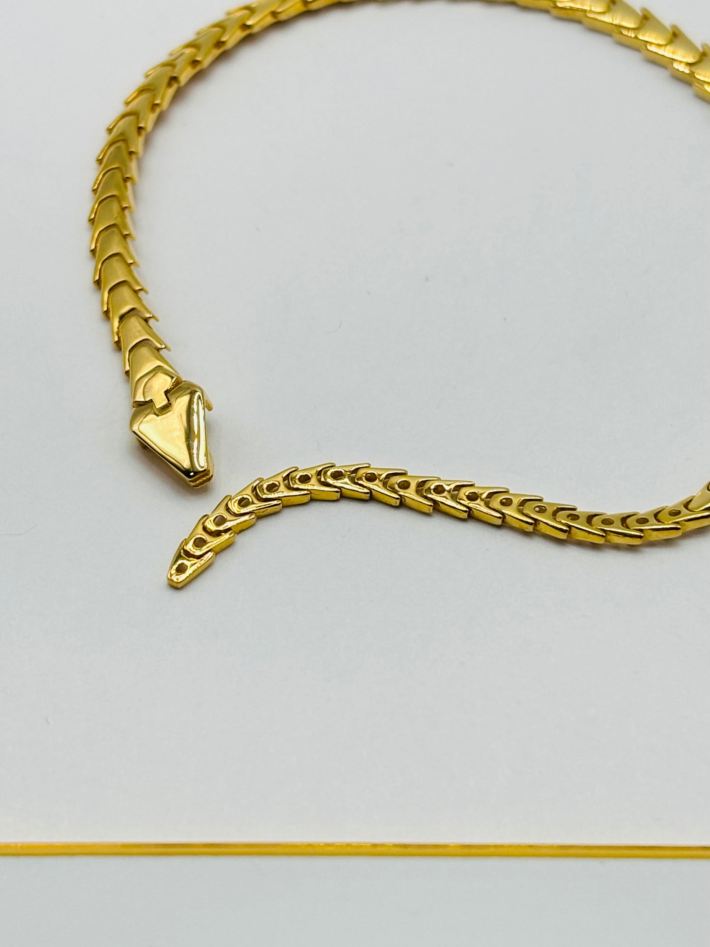 18K Gold Plain Serpentine Bracelet