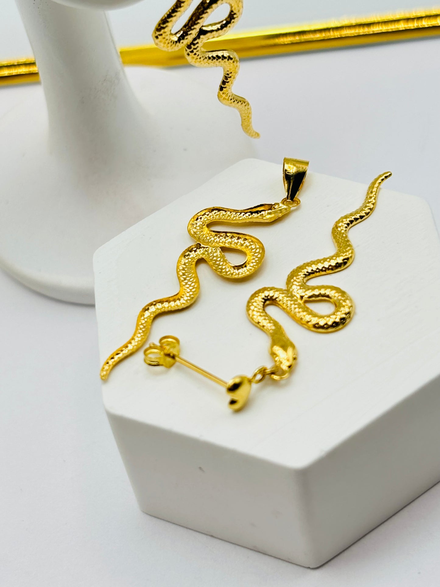 18K Gold Snake Earrings and Pendant Set