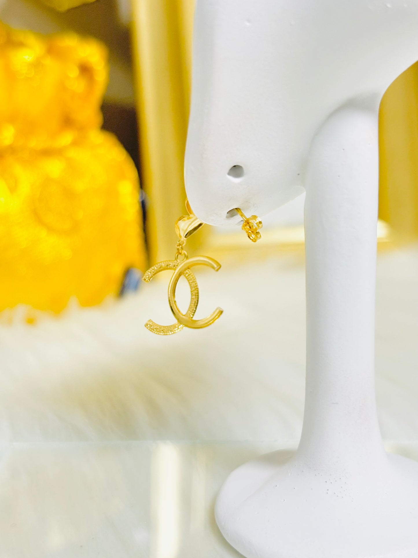 18K Gold Heart Dangling