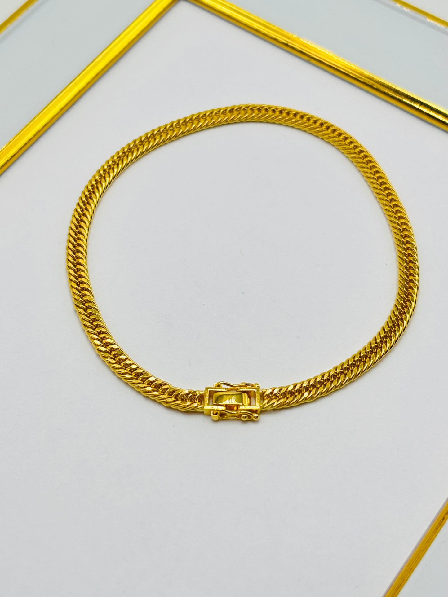 18K Gold Triple Lock Bracelet 3.5mm width