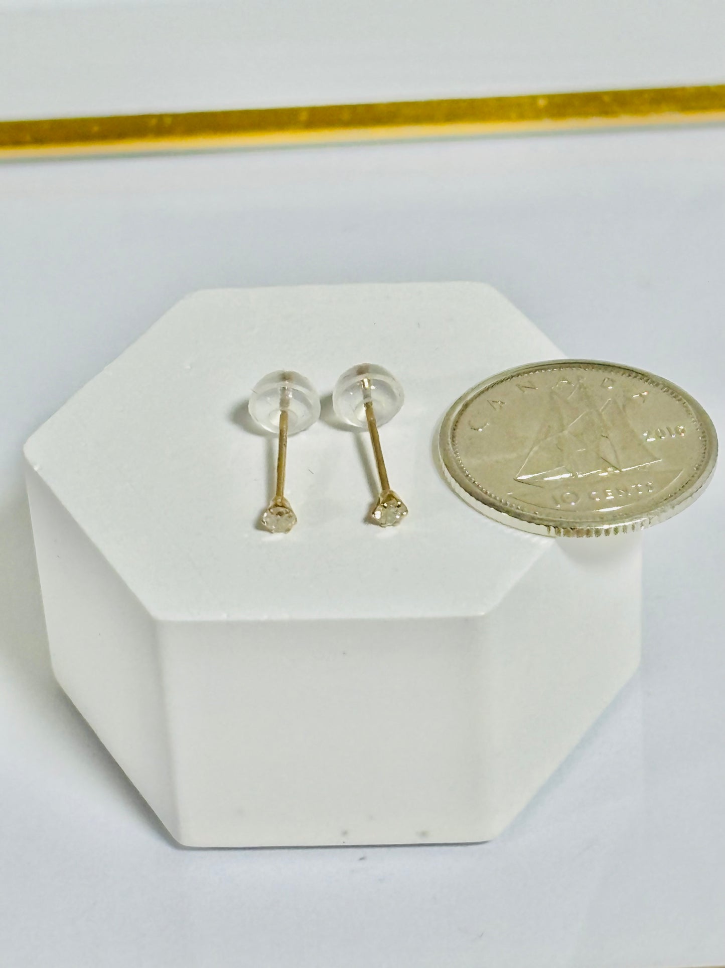 18K Gold Baby Earrings 0.10 carat Natural Diamond