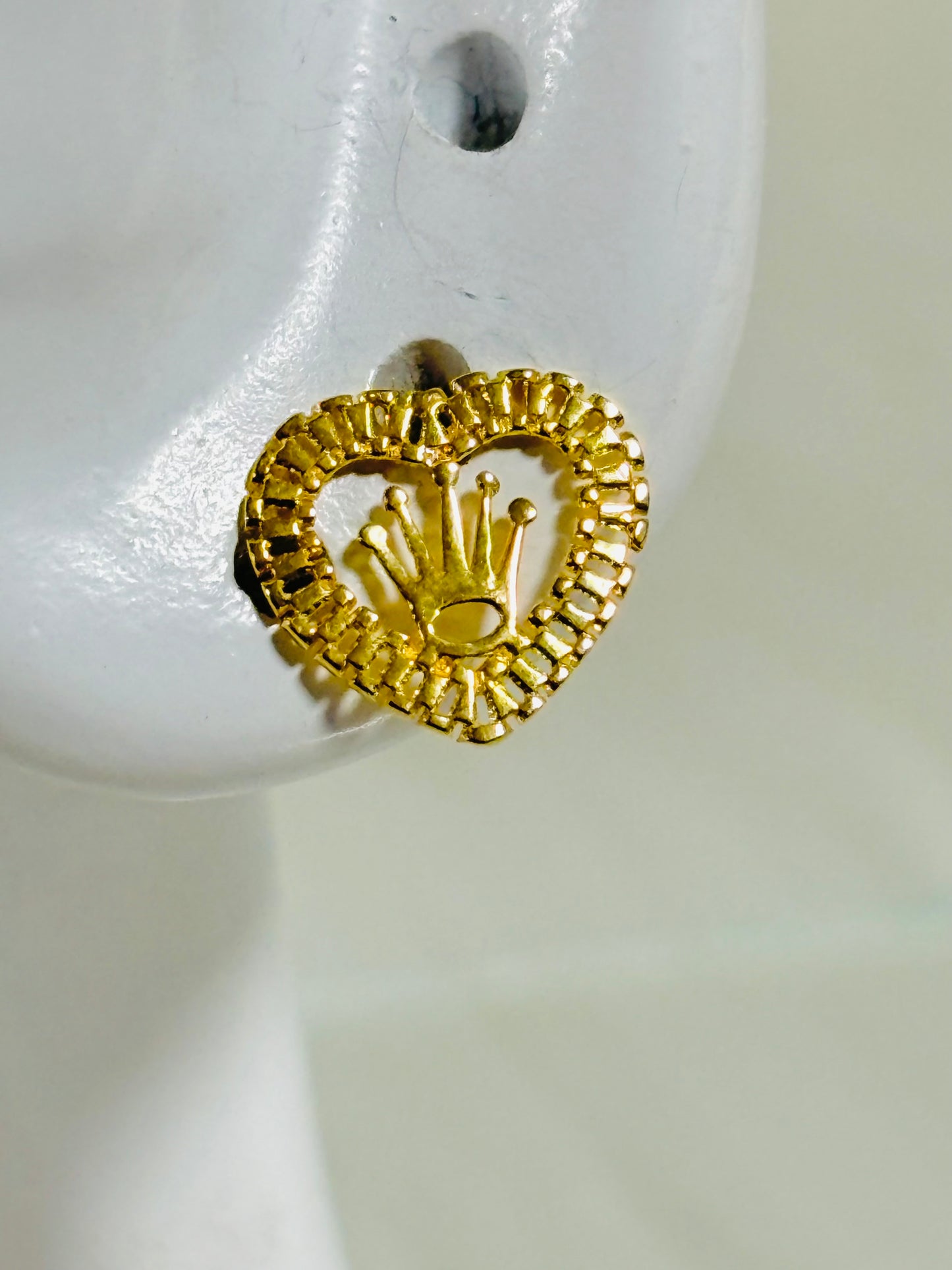 18K Gold Heart Crown Earrings and Pendant Set