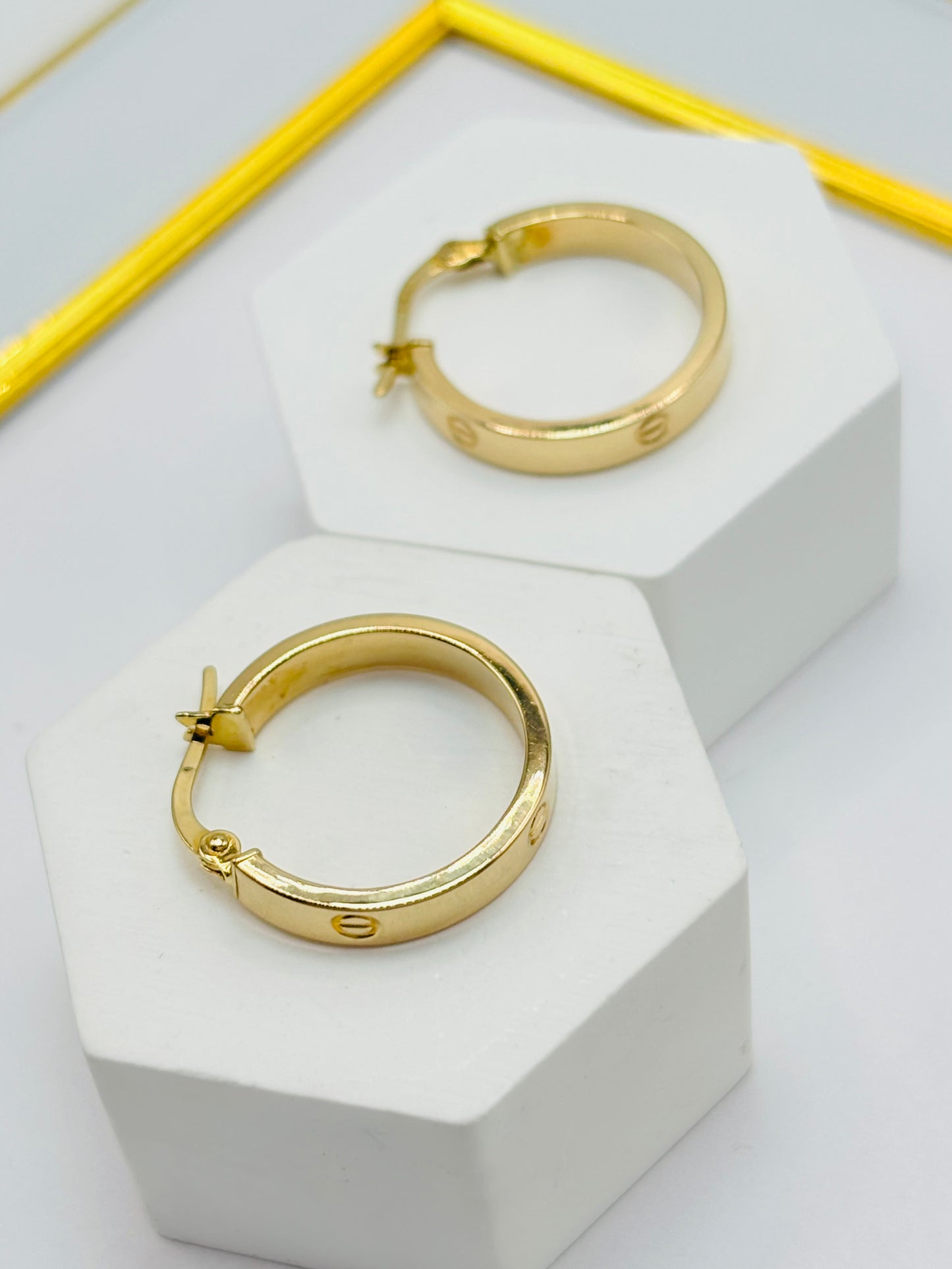 K18 Japan Gold Loop Earrings 19.3mm
