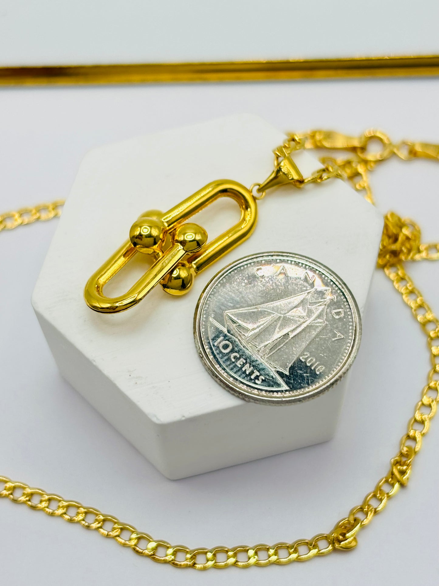 18K Gold Curb Necklace