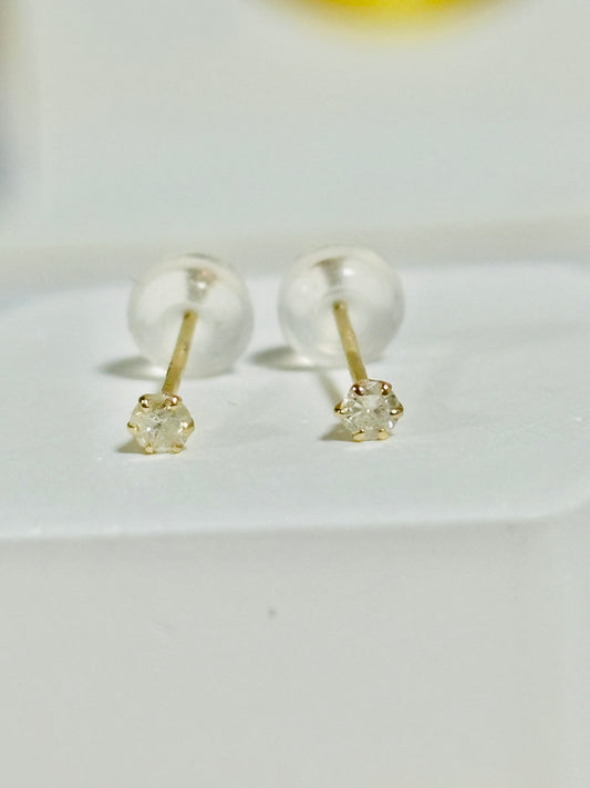 18K Gold Baby Earrings 0.10 carat Natural Diamond