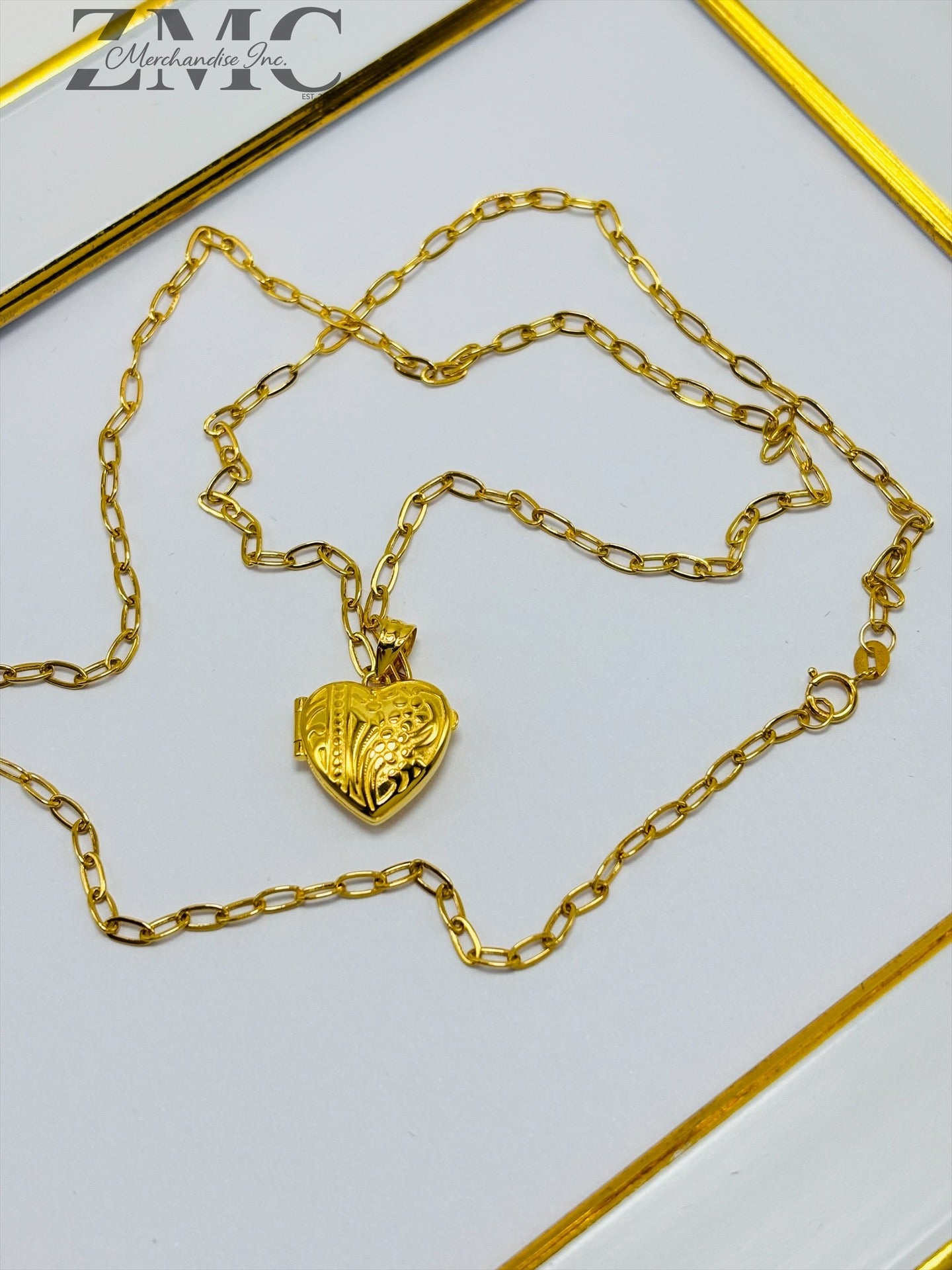 18K Gold Heart Locket Necklace