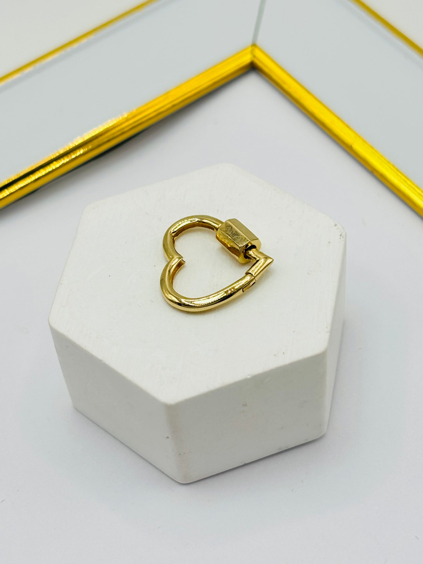K18 Japan Heart Plain Carabiner Pendant