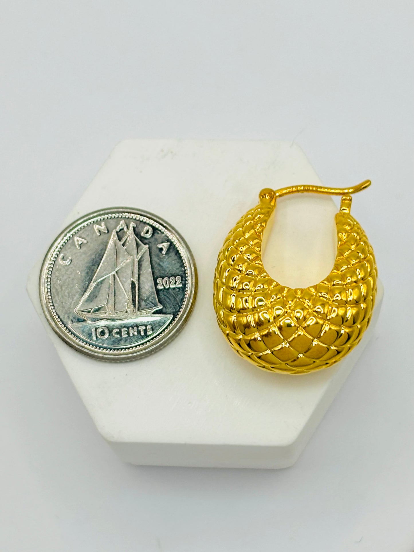 18K Gold Woven Pattern Loop Earrings (Electroform)