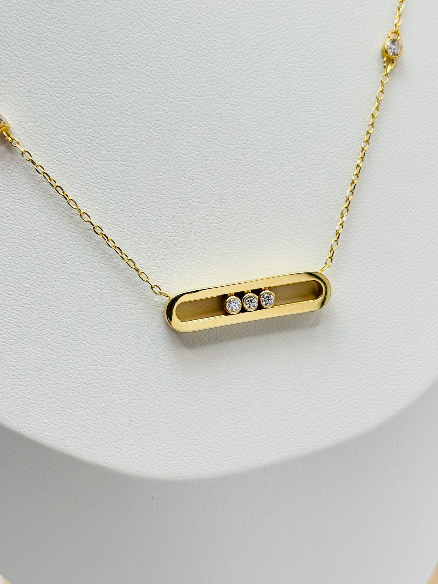 18K Gold Attached Stone Necklace with Stone